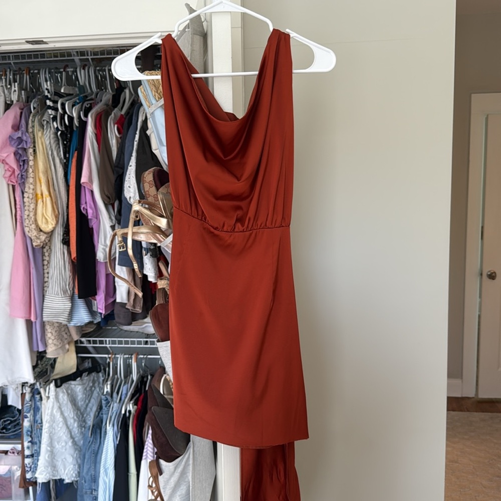 Runaway dress! Worn once in great condition! - Picture 2 of 4